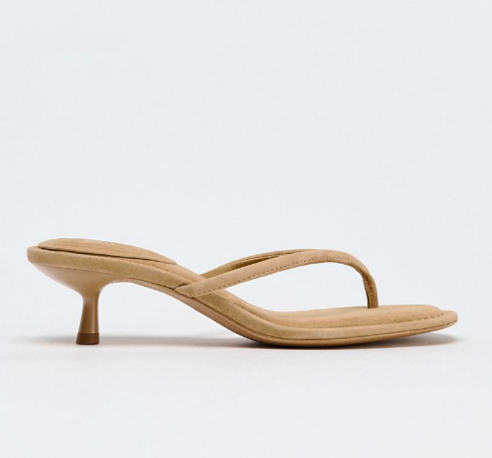 Semišové sandály na podpatku, Zara, 1299 Kč
