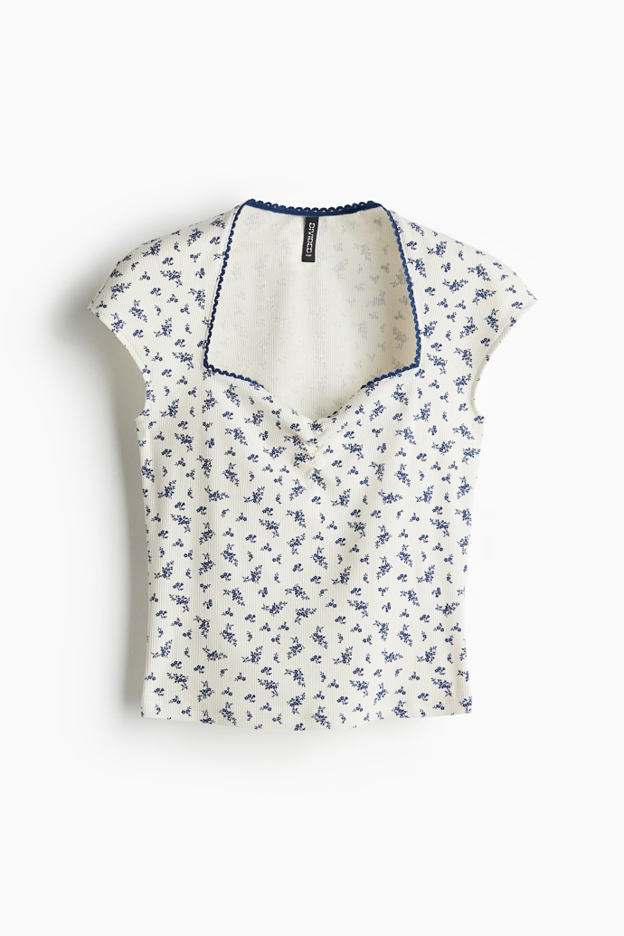 Top, H&M, 239 Kč
Top, H&M, 239 Kč