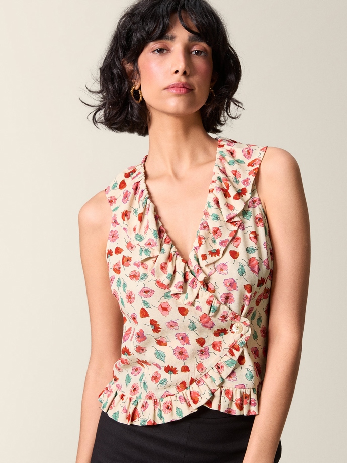 Top, Rouje, 145 eur
Top, Rouje, 145 eur