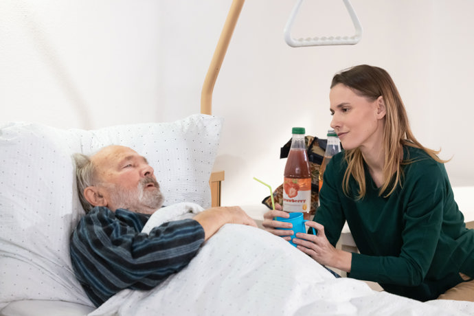 Nekonečný seriál Ulice sleduje dramatické osudy několika spřátelených rodin žijících v sousedství
Nekonečný seriál Ulice sleduje dramatické osudy několika spřátelených rodin žijících v sousedství
