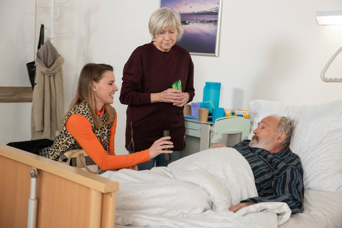 Nekonečný seriál Ulice sleduje dramatické osudy několika spřátelených rodin žijících v sousedství
Nekonečný seriál Ulice sleduje dramatické osudy několika spřátelených rodin žijících v sousedství