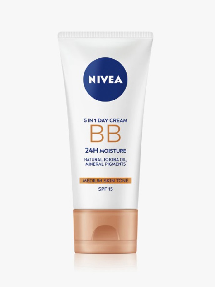 Denní BB krém s SPF, Nivea, 184 Kč
