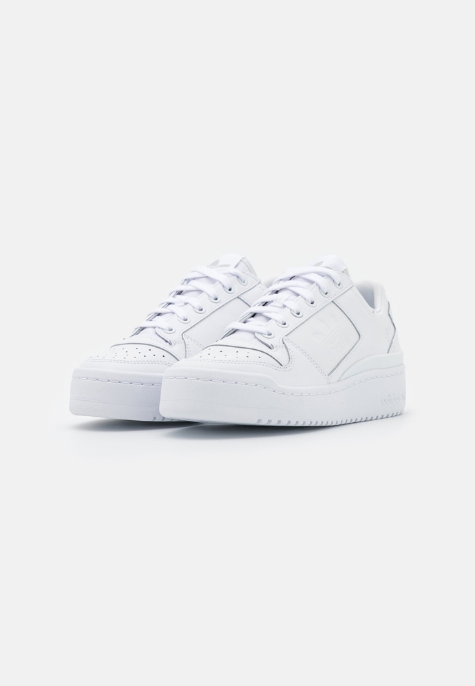 Adidas 2400 Kč
Adidas 2400 Kč