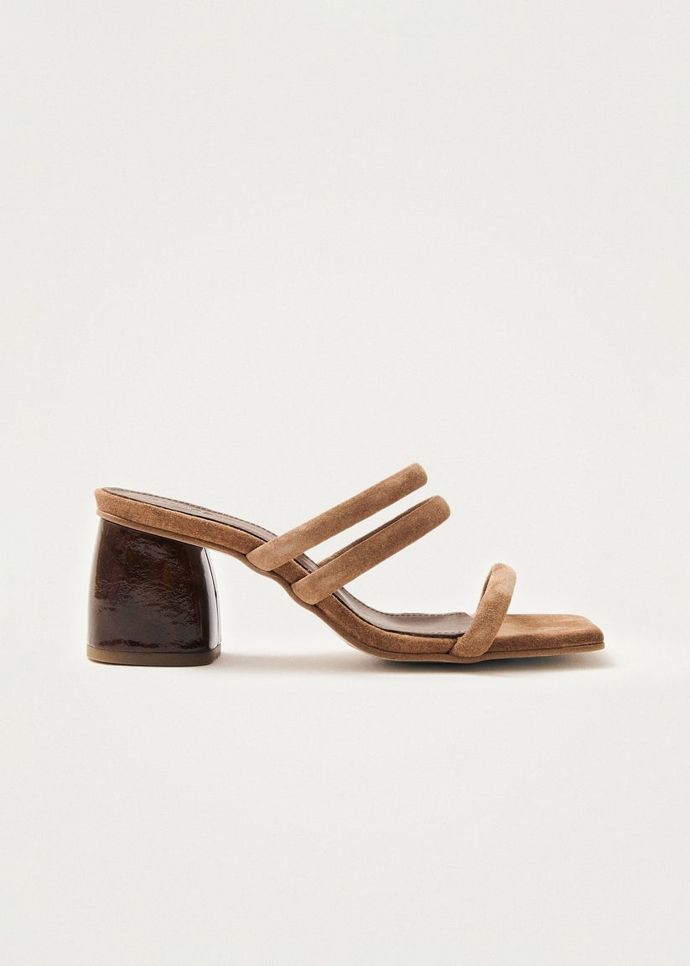 Alohas, 140 eur
Alohas, 140 eur
