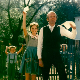 Marta s Luďkem Sobotou ve filmu Jáchyme, hoď ho do stroje!
