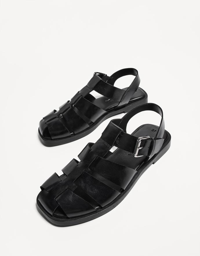 Bershka, 849 Kč
Bershka, 849 Kč