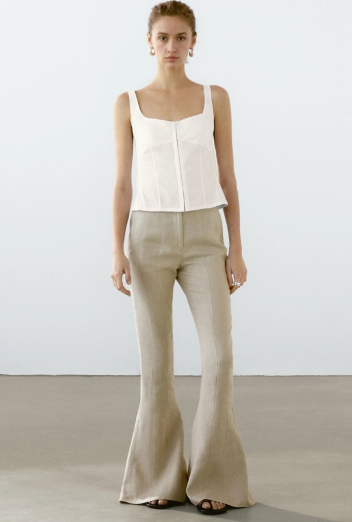 Letní top, Massimo Dutti, 1 299 Kč
