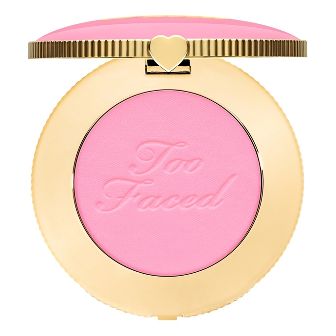 Cloud Crush Blush, Too Faced, 920 Kč
