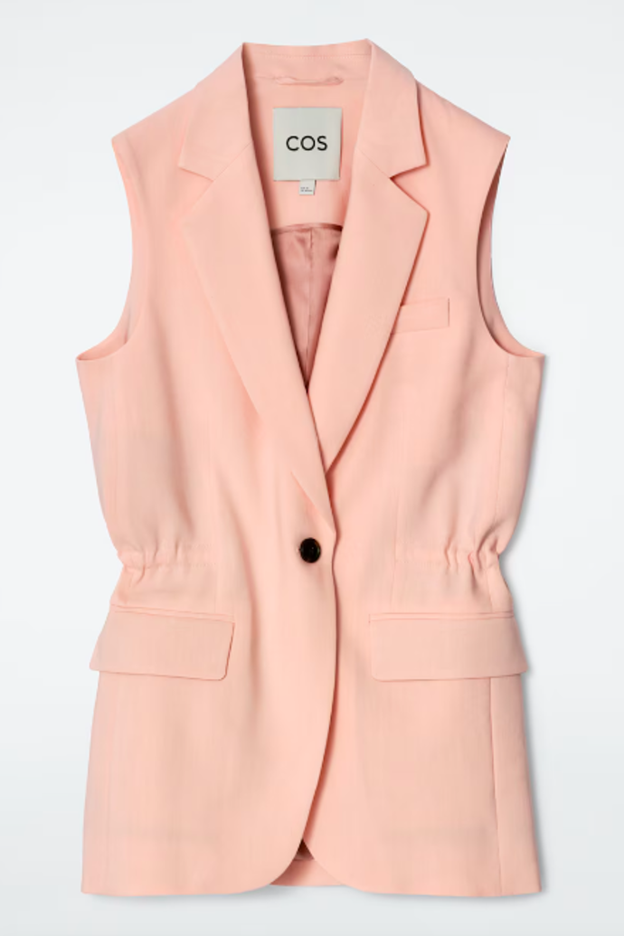 COS, 150 eur
COS, 150 eur