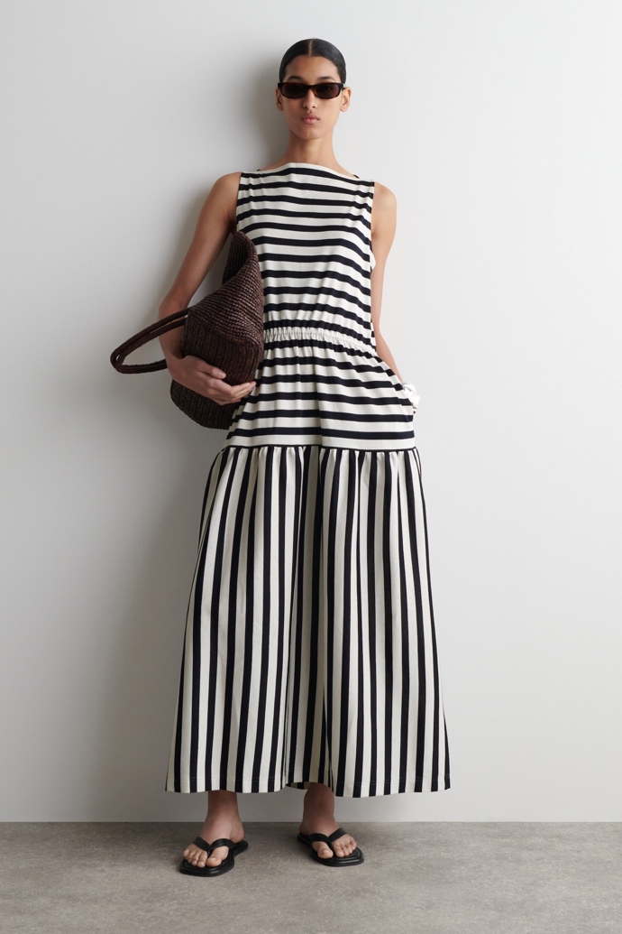 Cos, 89 eur
Cos, 89 eur