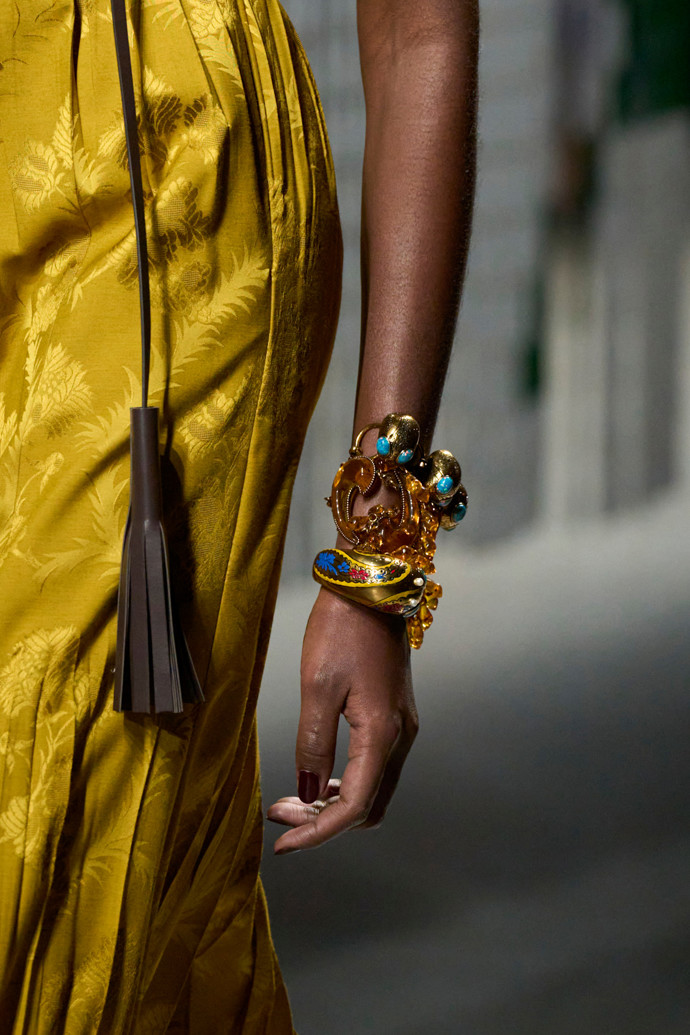Šperky s kameny
Šperky s kameny