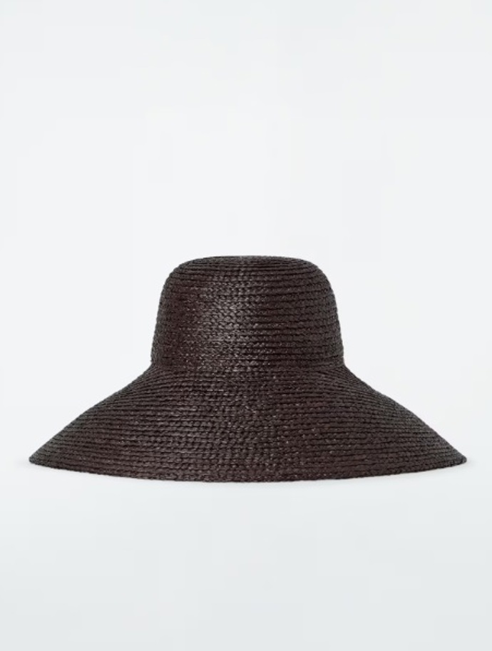 Široký slaměný klobouk, H&M, 1 900 Kč
