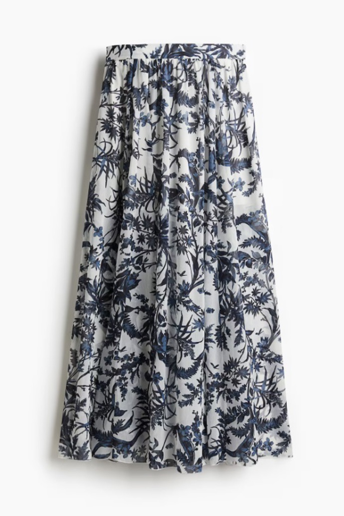 Šifonová maxisukně a celopotiskem, H&M, 839 Kč
