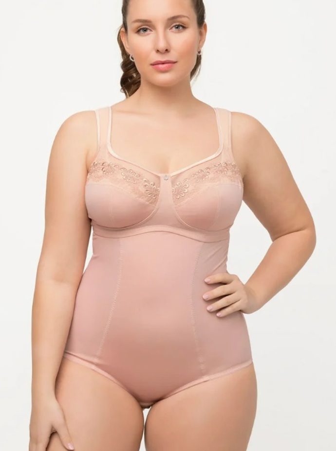 Stahující body zdobené krajkou, Ulla Popken, 1 039 Kč
