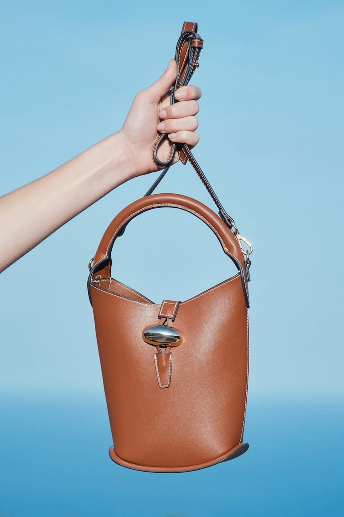 H&M 599 Kč
H&M 599 Kč