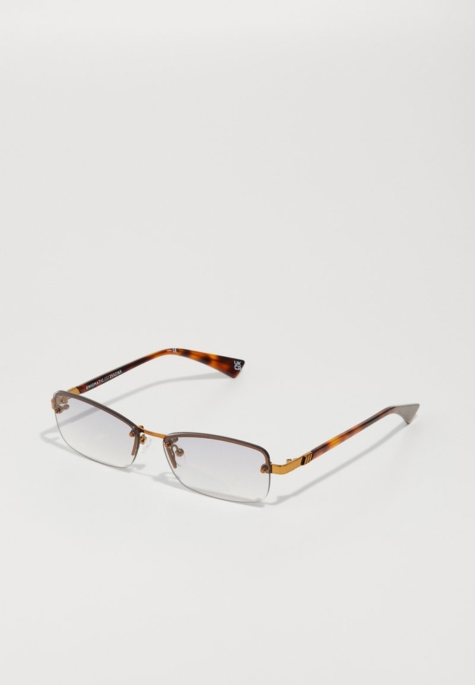 Le Specs, 1920 Kč
Le Specs, 1920 Kč