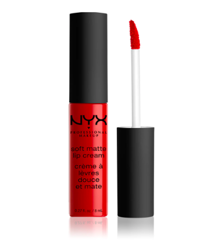 Lehká tekutá matná rtěnka Soft Matte Lip Cream, odstín 01 Amsterdam, NYX Professional Makeup, 201 Kč

