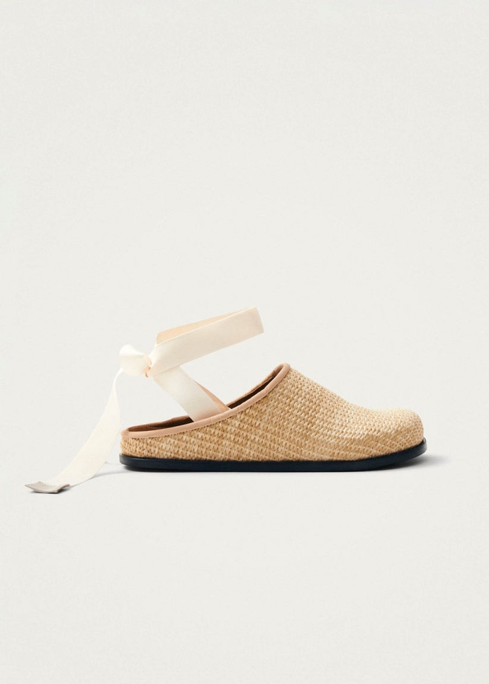 Muletky s baletním vázáním, Alohas, 160 eur

