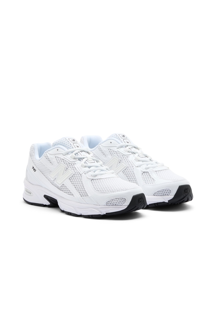 New Balance 3000 Kč
New Balance 3000 Kč