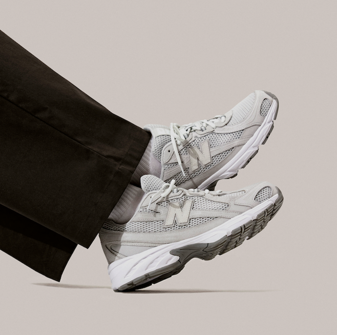 New Balance 740, 2999 Kč
