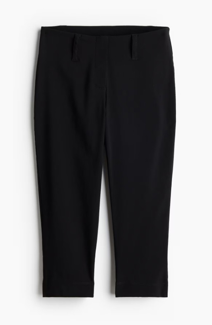 Kalhoty capri s rozparky, H&M, 399 Kč
