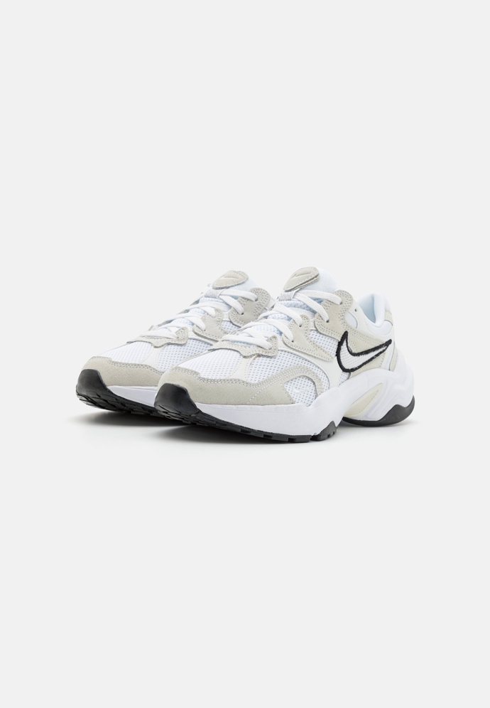 Nike 2300 kč
Nike 2300 kč