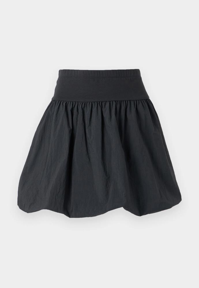 Only, 720 Kč, zalando.cz
Only, 720 Kč, zalando.cz