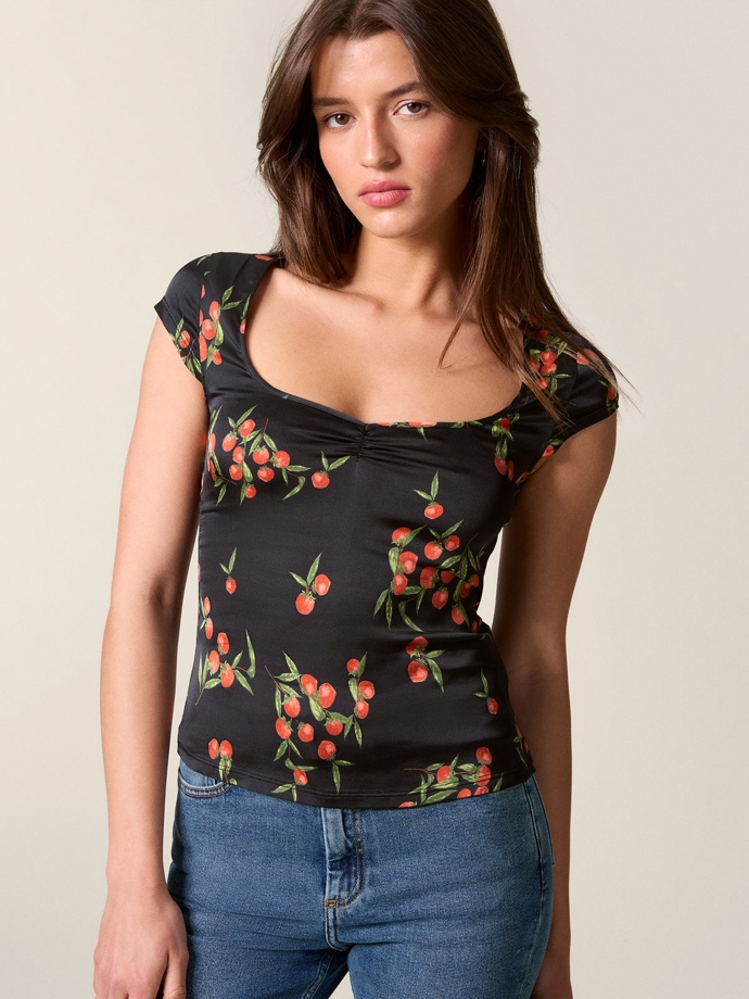 Rouje, 135 eur
Rouje, 135 eur