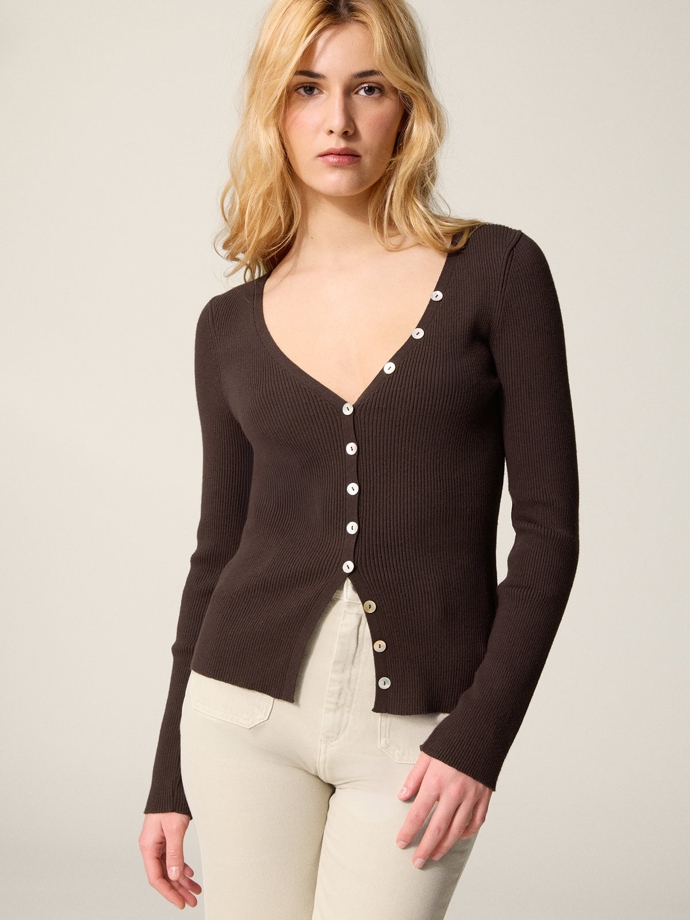 Rouje, 165 eur
Rouje, 165 eur