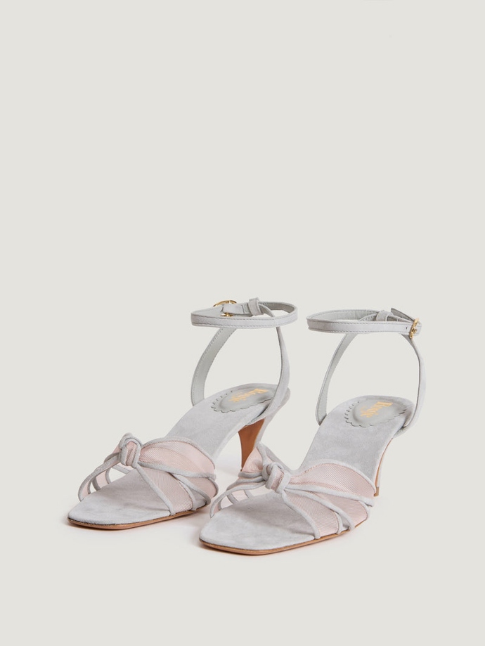 Rouje, 250 eur
Rouje, 250 eur