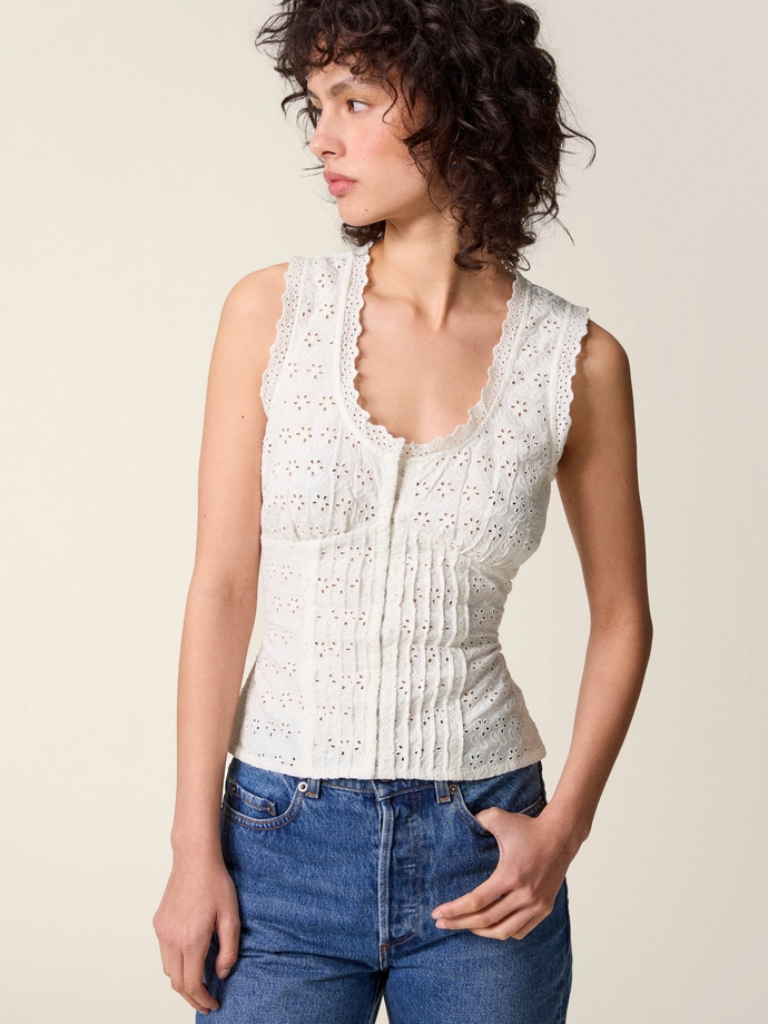 Rouje, 95 eur
Rouje, 95 eur