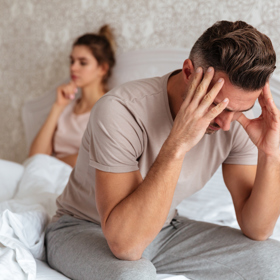 Nejdřív to byly drobné částky, které paní Erika neodhalila, nepřišlo jí na tom nic divného. Jenže se částky zvyšovaly a zvyšovaly, až to byly skoro dva tisíce měsíčně. To už byl pořádný zásah do rozpočtu a paní Erika začala pátrat.
