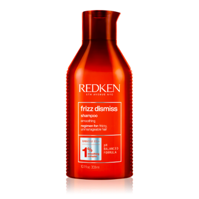 Šampon pro nepoddajné a krepatějící se vlasy Frizz Dismiss, Redken, 681 Kč
