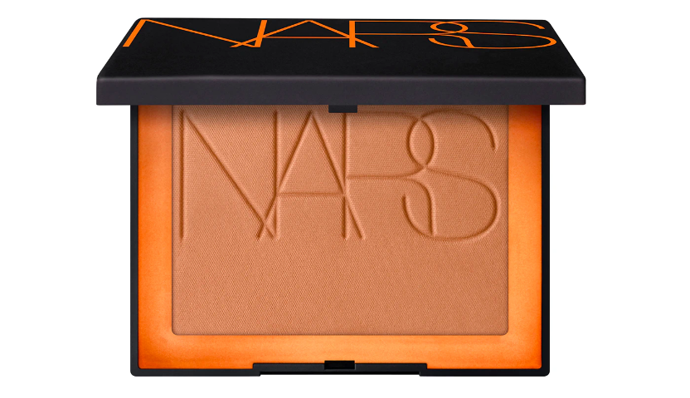 Bronzující a konturovací pudr, NARS, 376 Kč
Bronzující a konturovací pudr, NARS, 376 Kč