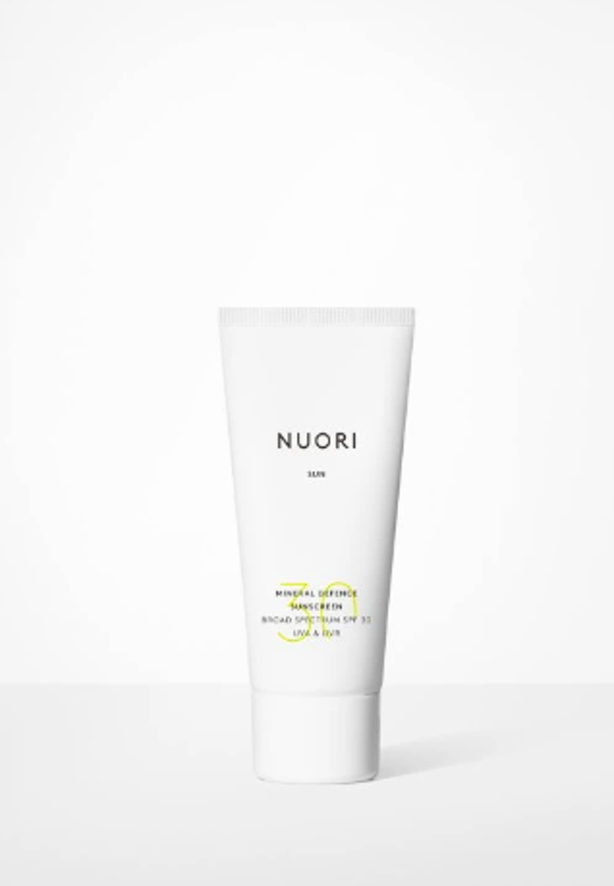 Minerální ochranný opalovací krém SPF 30, Nuori, 1020 Kč
