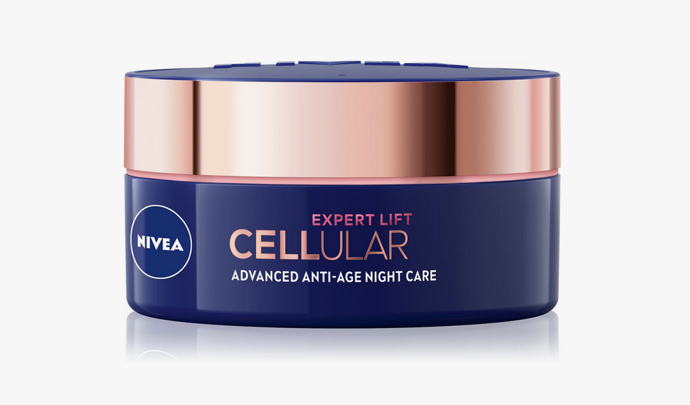 Noční krém Cellular Expert Lift obsahuje super látku bakuchiol, která je inovativním objevem v péči o pleť a redukci vrásek. Už během 4 hodin po nanesení krému látka pomůže zvýšit tvorbu kolagenu v pleťových buňkách a vypne tak hluboké vrásky. 520 Kč
