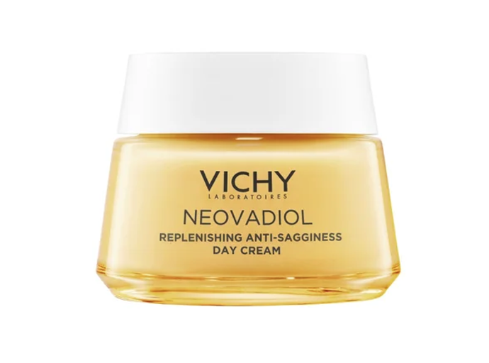 Vichy Neovadiol Postmenopauza denní krém pomáhá kompenzovat dopady menopauzy na vzhled Vaší pokožky. Při pravidelném používání zanechá krém Vaši pleť viditelně pevnější, hutnější a zářivou. 819 Kč
