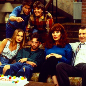 Katey Sagal v sitcomu Ženatý se závazky
