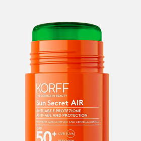 Opalovací tyčinka s SPF, Korff, 660 Kč
