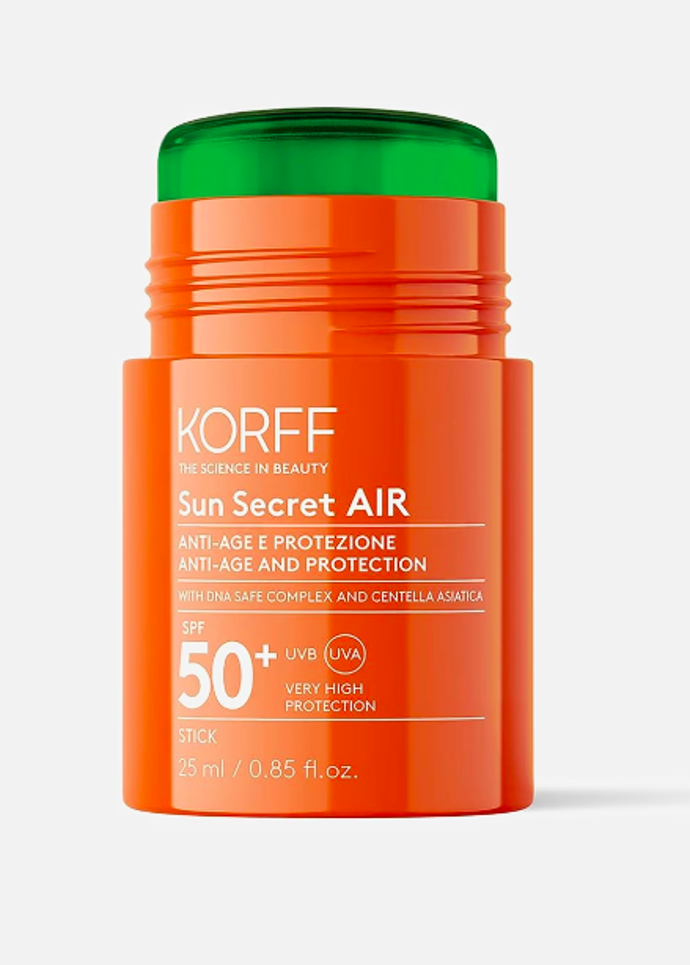 Opalovací tyčinka s SPF, Korff, 660 Kč

