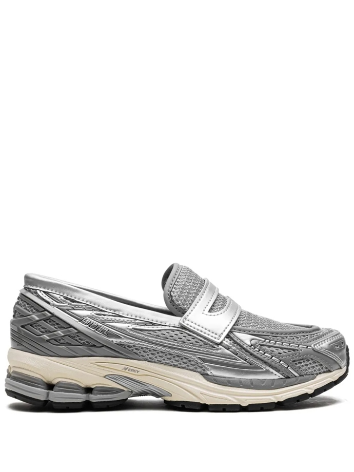 Tenisky ve stylu mokasínů, New Balance 1906L, 280 eur
