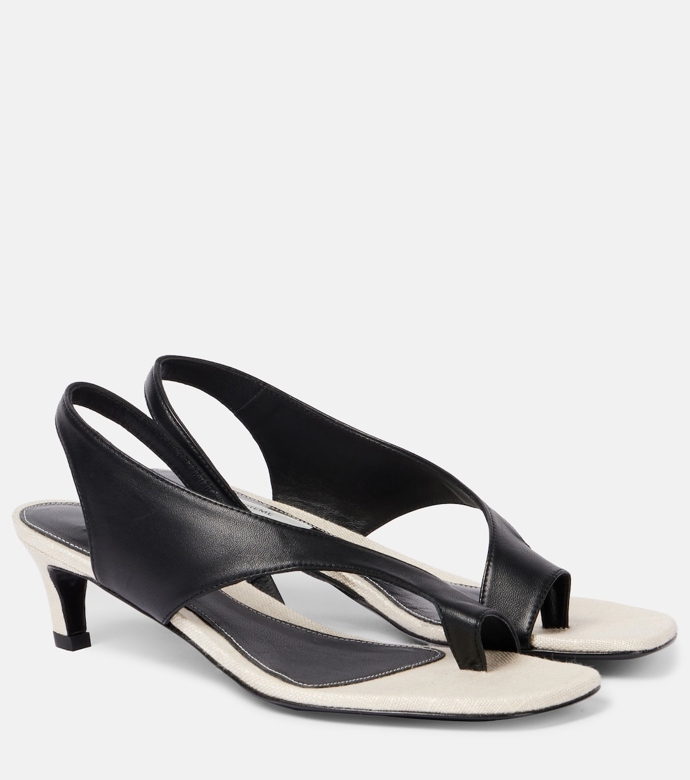 Toteme, 490 eur
Toteme, 490 eur
