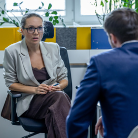 Ředitelka gymnázia Soňa prožívá v Ulici peklo a pyká za své hříchy
