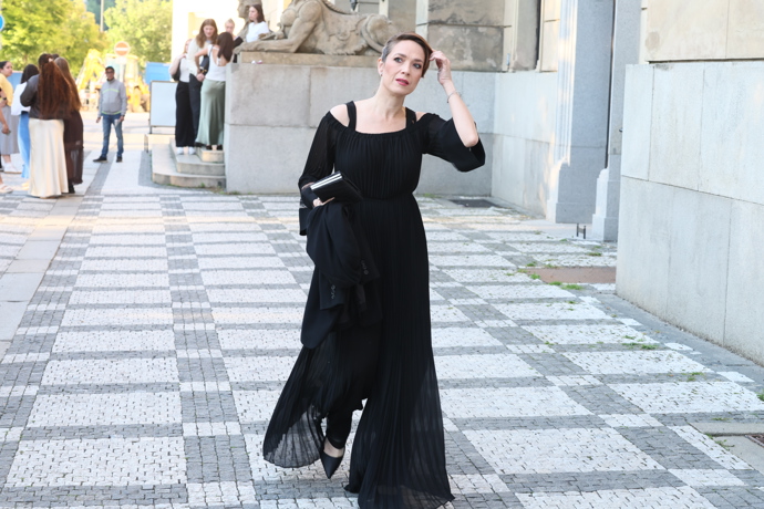 Nadčasově elegantní Tereza Kostková.
