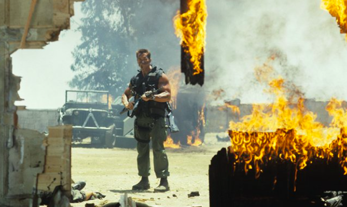 Schwarzenegger ve filmu Komando
Schwarzenegger ve filmu Komando
