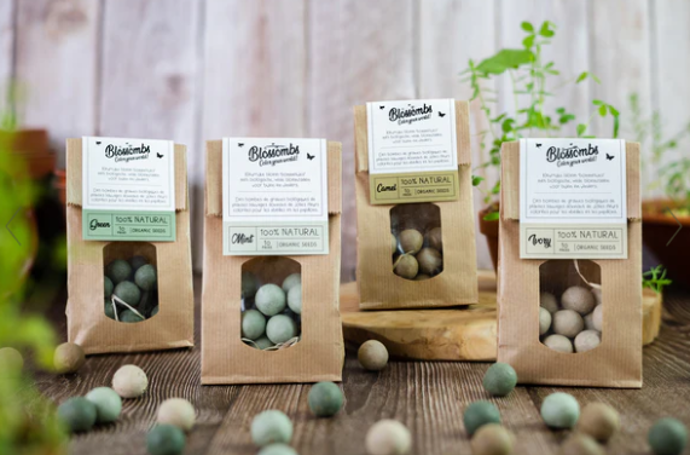 Blossombs Semínkové bomby v papírovém sáčku - mix barev (10 ks), econea.cz, 249 Kč
Blossombs Semínkové bomby v papírovém sáčku - mix barev (10 ks), econea.cz, 249 Kč