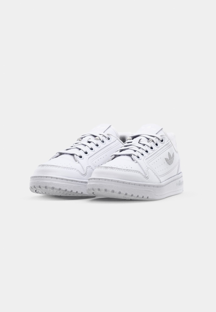 Adidas 1440 Kč
Adidas 1440 Kč