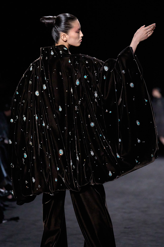 Ashi Studio SS25
Ashi Studio SS25