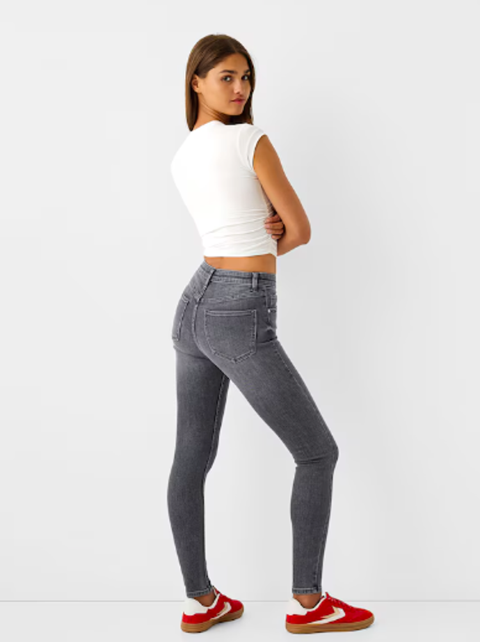 Skinny Džíny 450 Kč
Skinny Džíny 450 Kč
