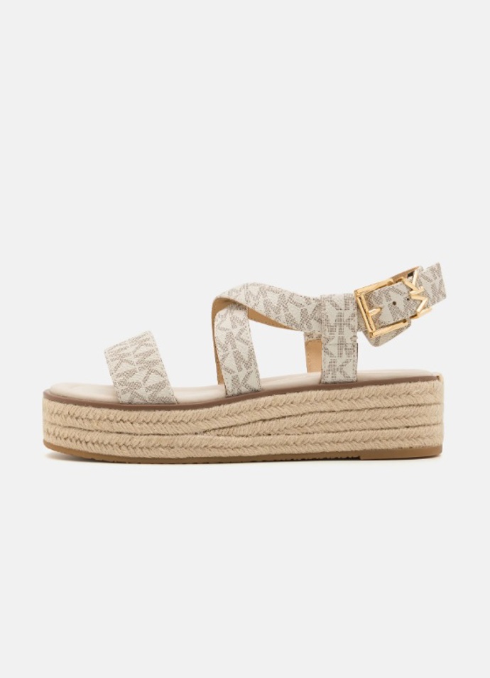 Sandály na platformě, Michael Kors, 2 880 Kč
